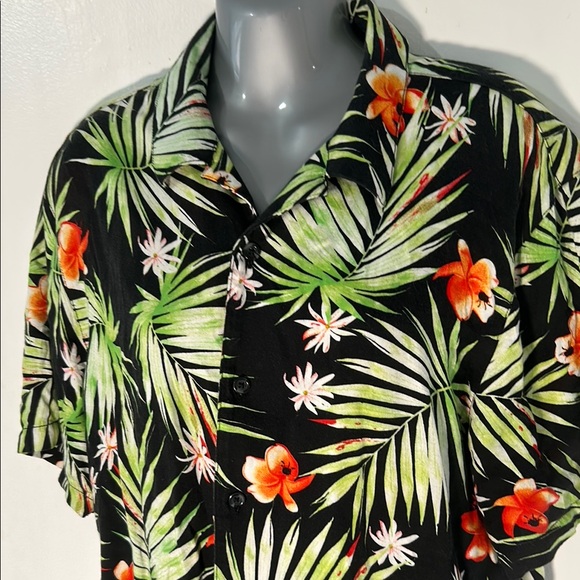 Vans Leaf Print Shirt in Black and Green - Picture 4 of 5